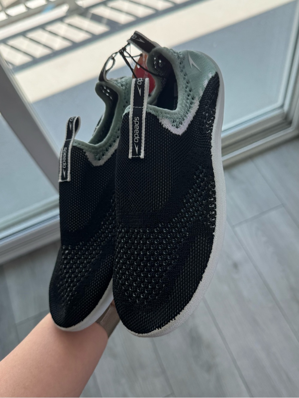 NWT Speedo Women Black Slip-On Swim Shoes with Mint Accents | Small - Picture 3 of 8